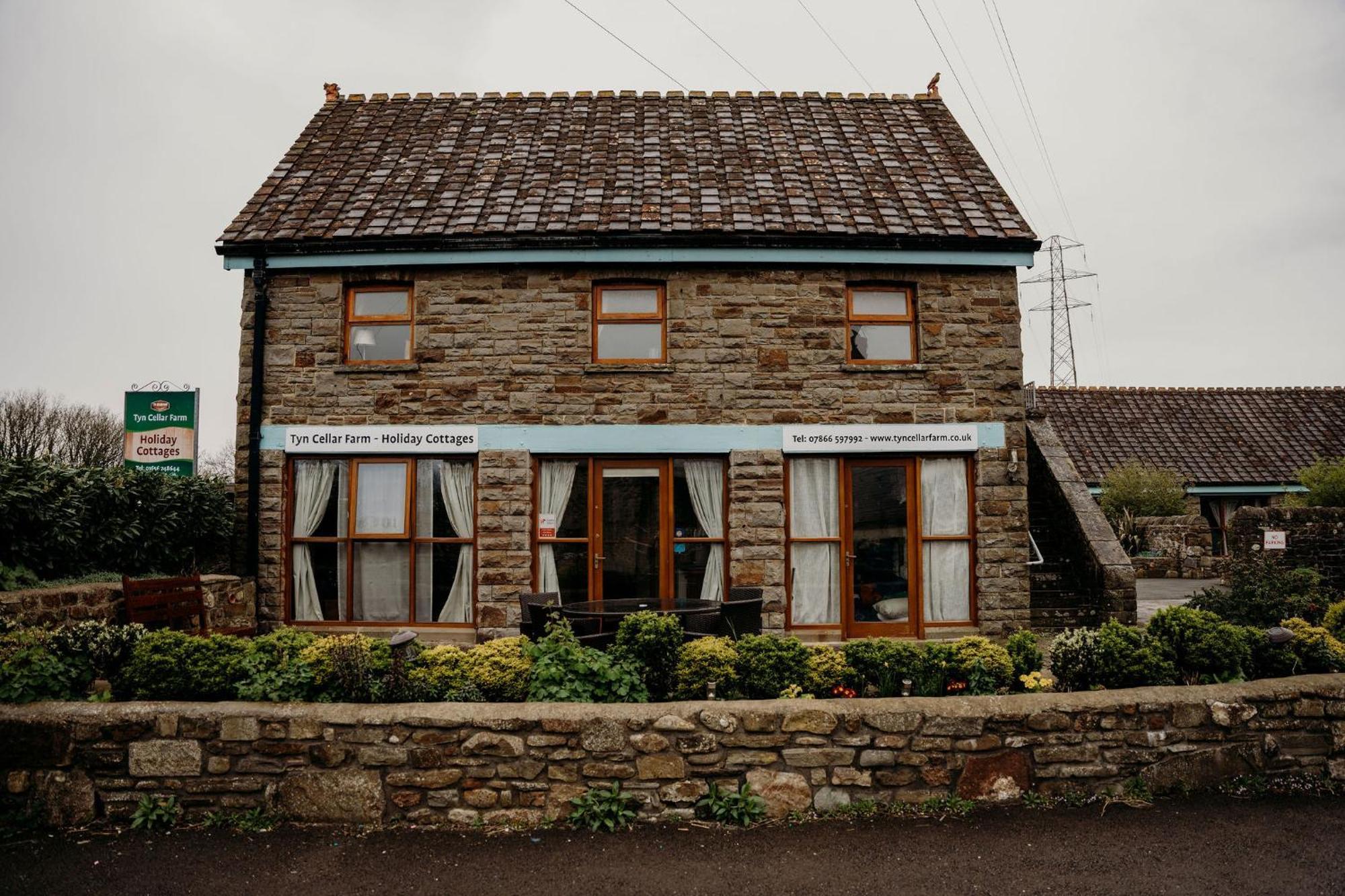 The Barn B&B Port Talbot Exterior photo